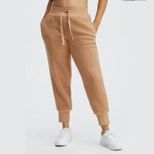 Fabletics Daria Sherpa Jogger